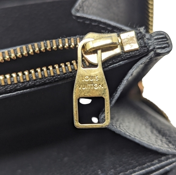 Louis Vuitton Monogram Empreinte Zippy Wallet in Noir Black Leather - Picture 6 of 14